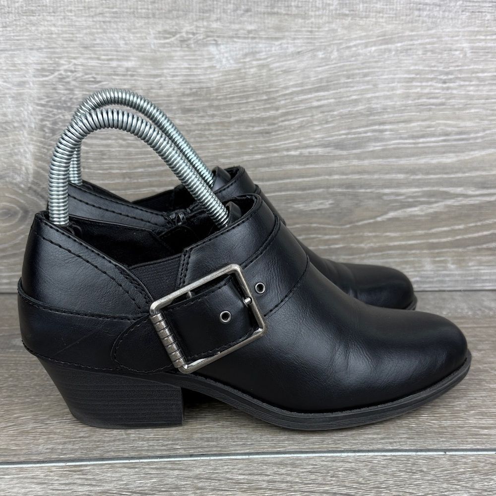 Frye & Co Berlyn Women’s Sz 6.5M Black Buckle Zip Ankle Boot PLF24-44399-001-111